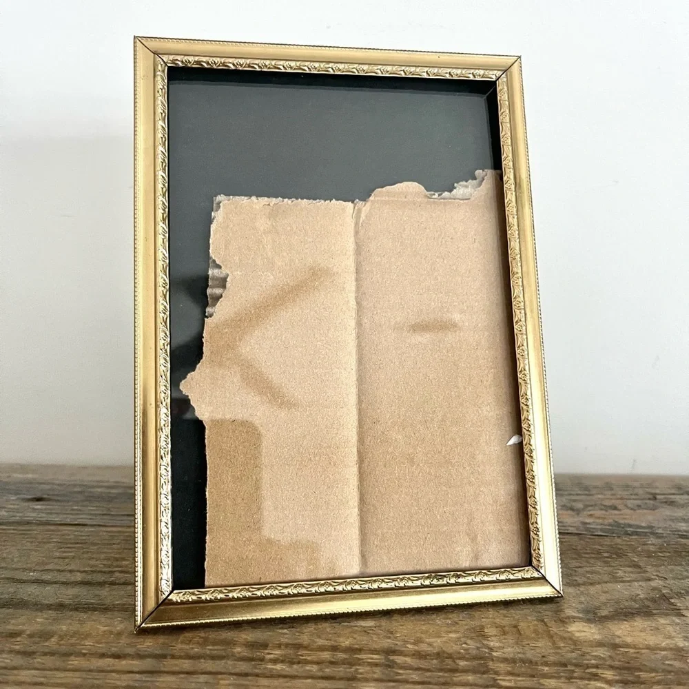 Elegant Gold metal Picture Frame